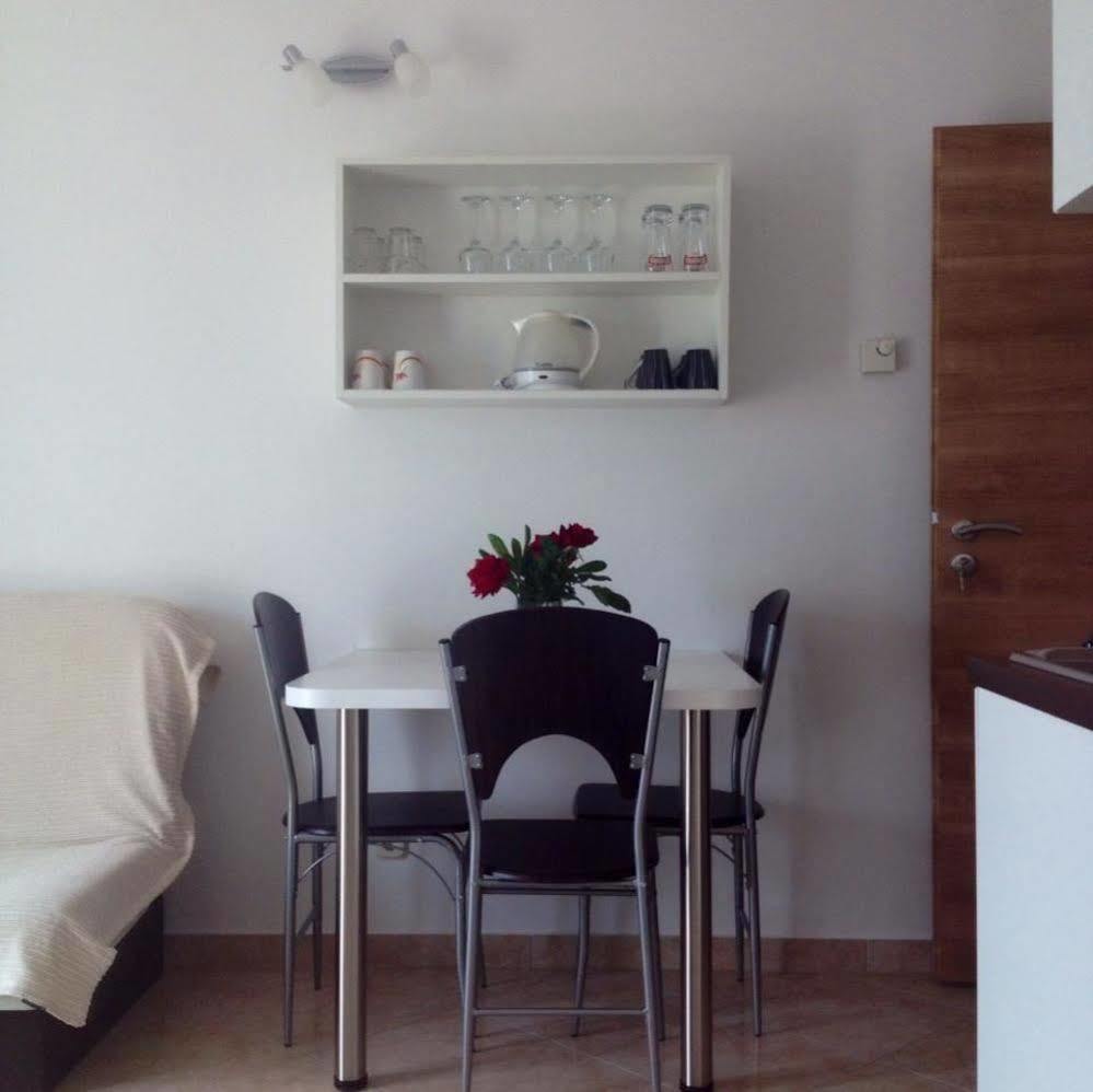Apartments Bandalo ポドストラナ エクステリア 写真