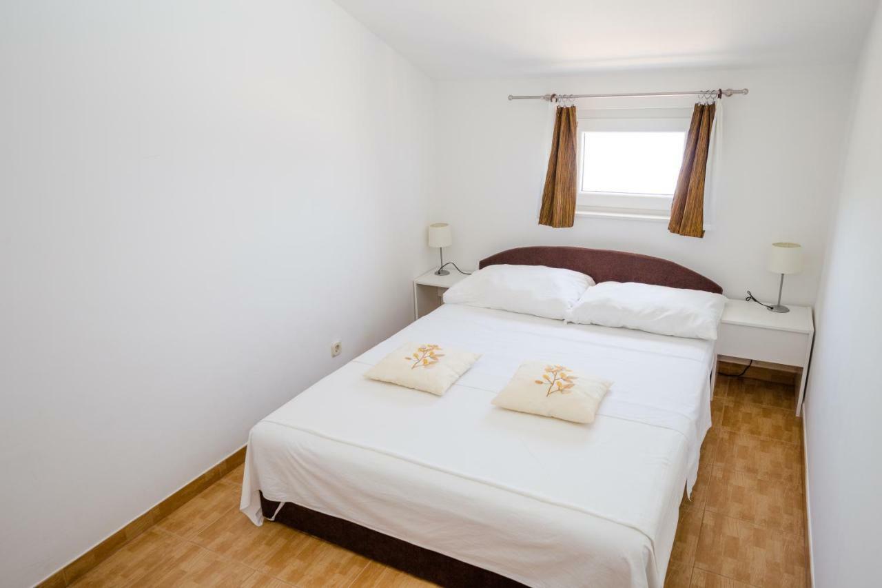 Apartments Bandalo ポドストラナ エクステリア 写真